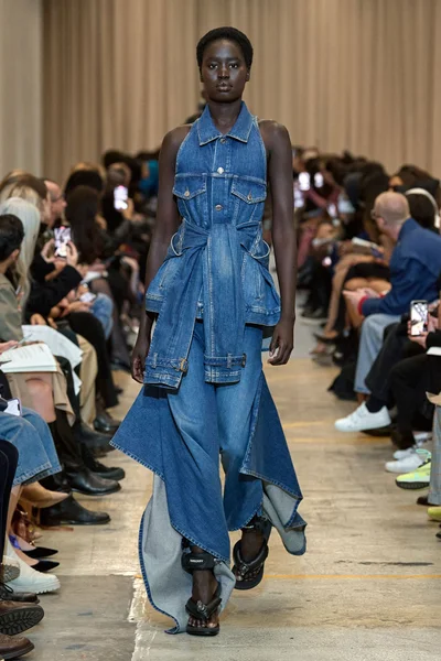 Look 8